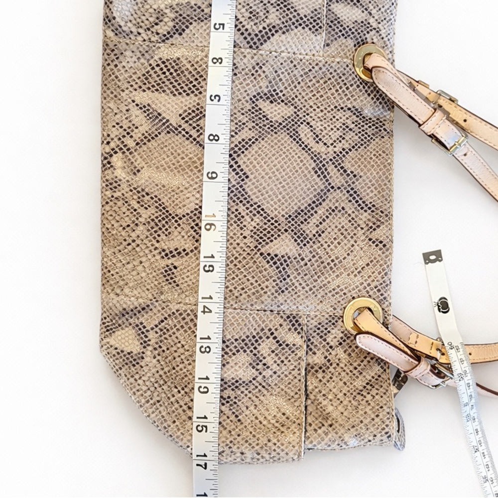Michael Kors Elegant Snakeskin Tote - Picture 3 of 7